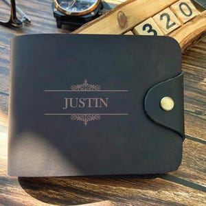 Minimalistische gravierte Brieftasche, personalisierte Brieftasche, personalisierte Brieftasche für Männer, personalisierte Herrenbrieftasche, Lederbrieftasche