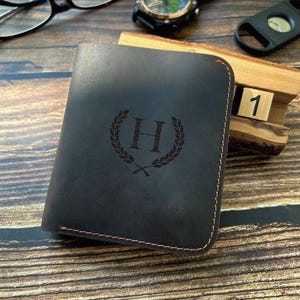 Cartera grabada personalizada con monedero, billetera de cuero, billetera para hombre, billetera para padrinos de boda, billetera personalizada, regalo para novio, regalo para el Día del Padre