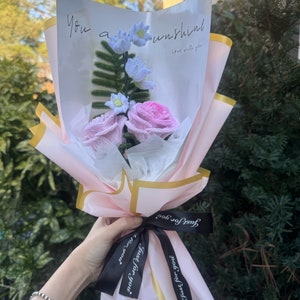 Enchanting Rose and Tulip Bouquet: Handcrafted Pipe Cleaner Florals for Birthdays & Valentine&#39;s