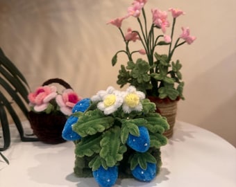 Handmade Pipe Cleaner Mini Potted flower - Unique Home Decor/Gift