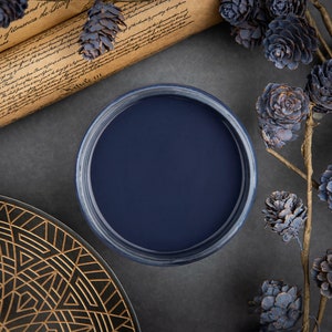 Chalk Mineral Paint | Dixie Belle | In the Navy