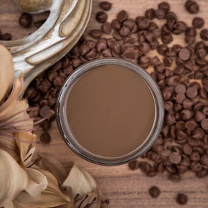 Chalk Mineral Paint | Dixie Belle | Chocolate