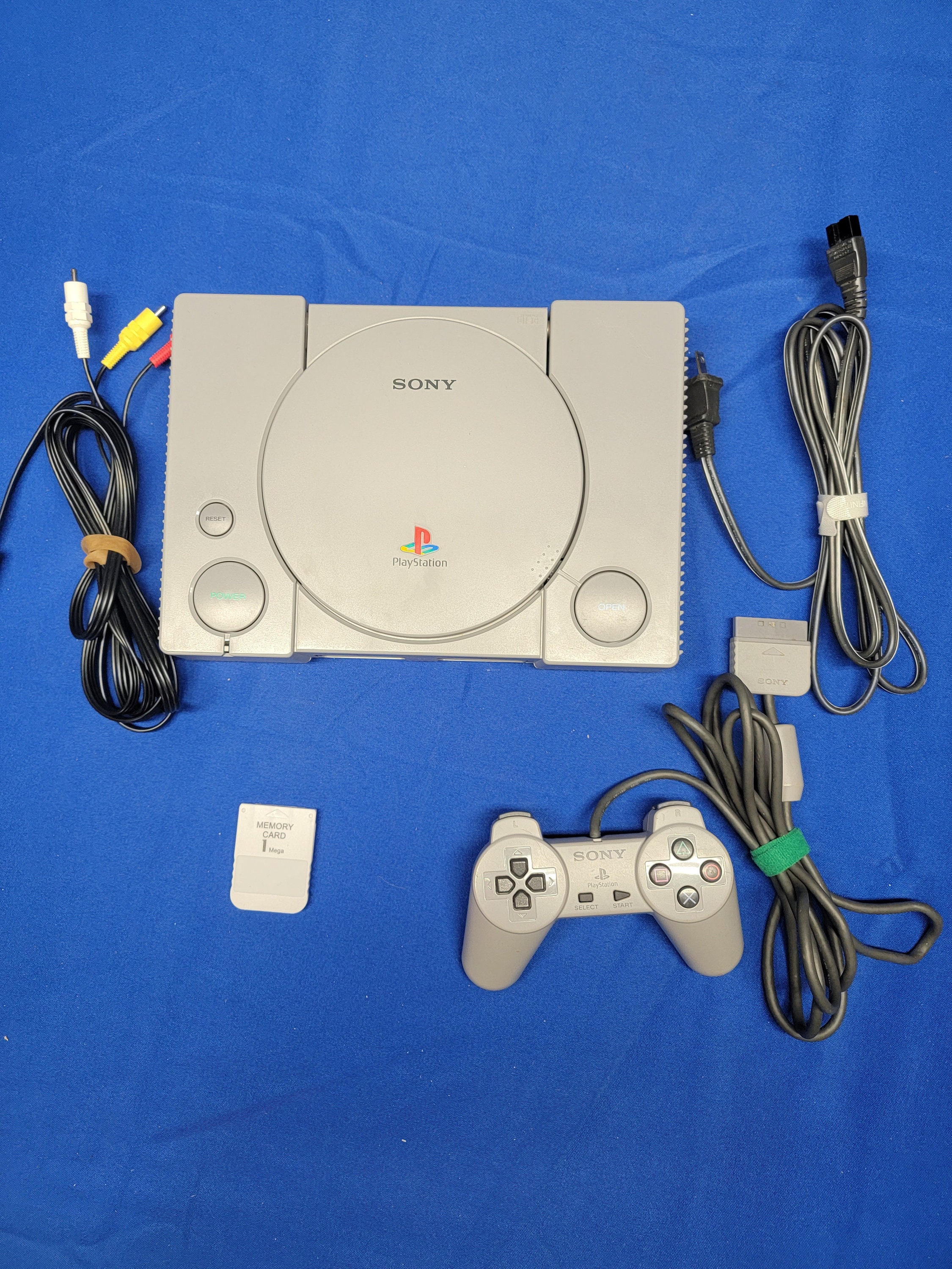 PS2 SUPER LOT 2 PS2 Systems, 4 Controllers, 5 Memory Cards, 2x Power  Cords/av Cables, 16 Games 13 PS2, 3 PS1, & Swap Magic Version 3.6 