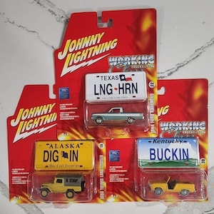 Johnny Lightning Working Class Trucks and SUV&#39;s Release 4