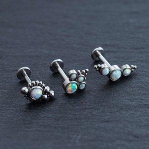 16G Opal Labret Piercing,Cartilage earring,Tragus,Helix Earring,Conch piercing,Cartilage piercing,Labret,Flower Labet,Flower Earring