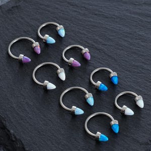 Anillo de tabique nasal de herradura de ópalo cónico de titanio G23 de 16 g y 8 mm/10 mm, anillo de herradura, aro de cartílago Daith Helix, anillo de labio, el mejor regalo para ella