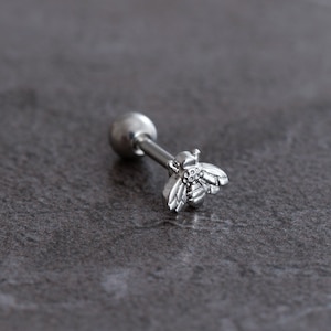 16G Bee Stud Earrings, Ear, Cartilage, Helix Earring, Tragus ,Stud Earrings,Best gift for her