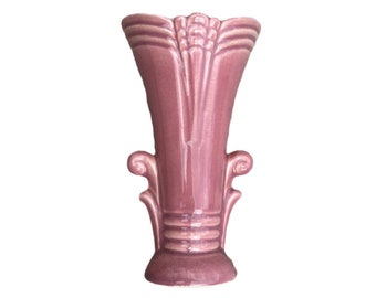 Vintage | Mauve Pink Art Deco Ceramic Glazed Vase