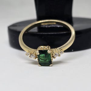 Imitation Emerald Engagement Ring| Minimalist Ring| Anniversary Gift| Wedding Gifts
