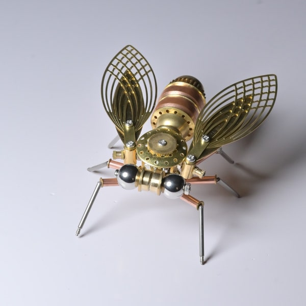 Sculpture d'insecte en métal steampunk, sculpture d'insecte mécanique, cadeau d'insecte insecte steampunk, ornement de table, décoration d'intérieur