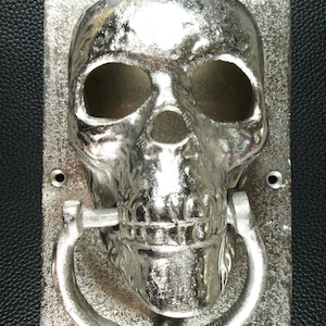 Skull Door Knocker Silver Metal Gothic Punk Horror Halloween Gift