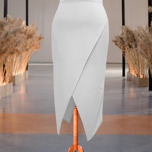 White Asymmetric Skirt – Pencil Skirt, Elegant and Flowing Design for Special Events, Tango Dance Performances, and Parties