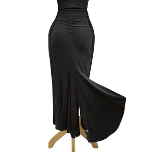 Black Velvet Tango Skirt – High Waist Fishtail Dance Skirt with Lace Trim for Milonga, Ballroom & Latin Performances