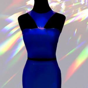 Crop top bleu foncé élégant à épaules dénudées - Haut tango en lycra, tenue d&#39;été élégante, haut clubbing bleu métallisé