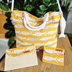 1 sac en tissu bachette imprimé poissons + 1 porte carte + 1 porte chéquier