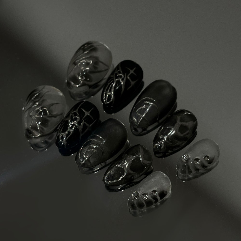 Press-on nails
