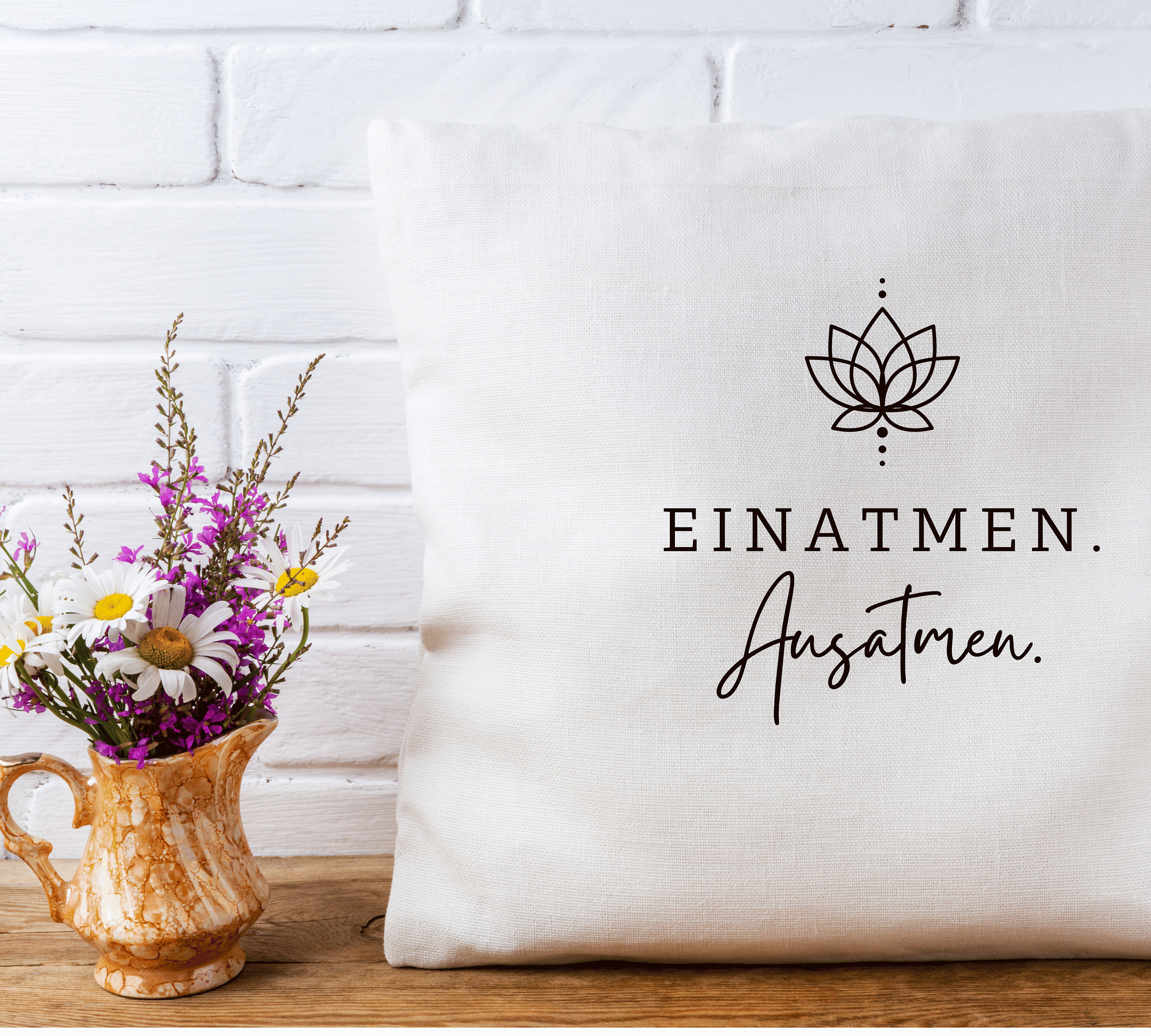 Plotterdatei Sprüche, spirituell, Yoga Spruch in SVG und PNG, Lotus