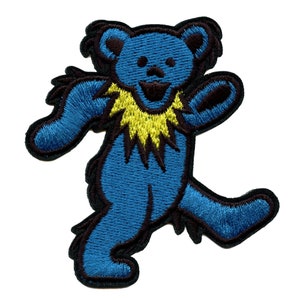 Può includere: Toppa ricamata blu e nera di un orso che balla con un collare giallo e nero.