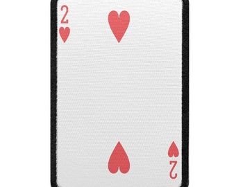 Dos de corazones jugando a las cartas foto parche juego rojo juego bordado hierro en ab5