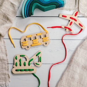 Planche à lacer pour véhicule, Cartes à coudre, Bas de Noël, Activité de couture pour enfant, Apprendre à coudre, Activité de couture, Cartes de laçage, Jouet de laçage
