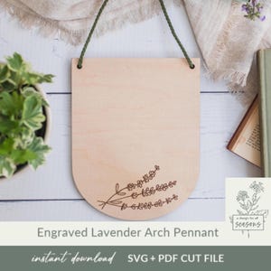 Banderín colgante con arco de lavanda grabado, archivo de corte SVG, respaldo de letrero personalizado, letrero con nombre de familia, decoración de guardería personalizable, lista para usar con láser