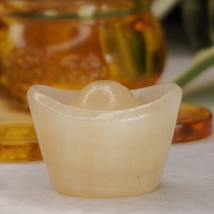 Yellow Jade Ingot - Chinese Wealth Attraction Sycee Ornament, Feng Shui Auspicious Gold Yellow Stone Prosperity Sculpture Altar Home Decor