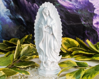 Mother Mary Statue - Lady of Guadalupe Virgin Mary Figurine, Blessed Love Peace Compassion Statuette, Holy Catholic Religious Figure Gift
