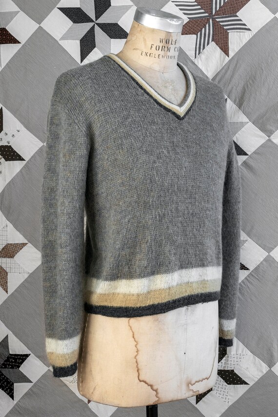 Vintage Early 60s Jantzen Grey Mélange V-Neck Moh… - image 1