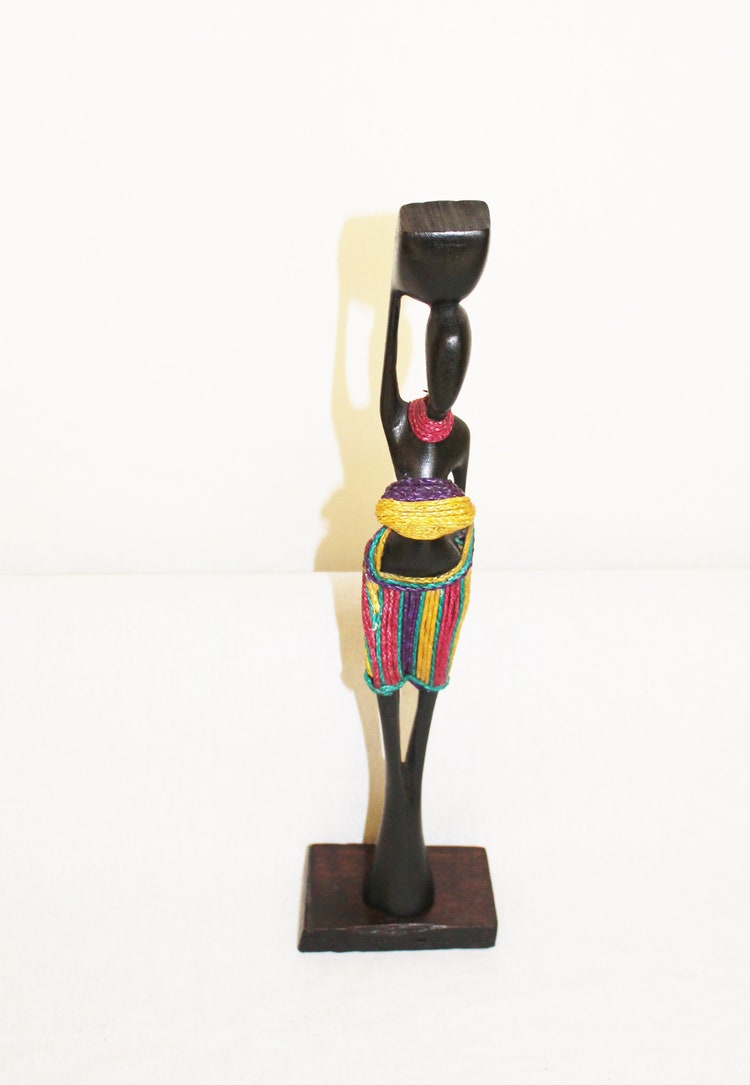 Figurina di coppia con perline in legno africano, figurina di decorazioni per la casa in legno, figurina di coppie africane, decorazioni per la casa in legno africano, arte africana