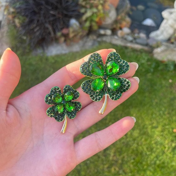 Medium 4 leaf clover brooch green brooch shamrock brooch 4 leaf clover pin Irish lucky charm brooch