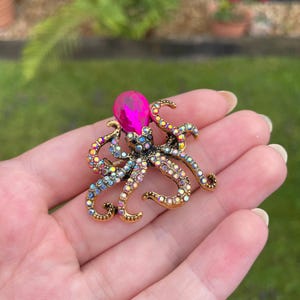 Oktopus Brosche, Strass Brosche, Muschel Schmuck, Muschel Schmuck, Muschel Schmuck, Geschenk für Mama, Geburtstagsgeschenk.