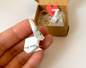 Origami 2 mini Hasen, kleine Häschen, 2 Hasen mit Herz, Dein Wunschtext, Hasen aus Notenpapier, Jubiläum, Hochzeit, Osterhase, Ostergeschenk