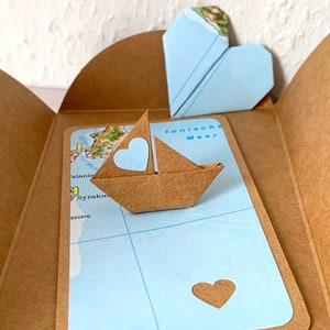 Mini biglietto origami a forma di barca, barca a vela con cuore, biglietto piccolo, biglietto personalizzato, testo personalizzato, biglietto regalo, biglietto di compleanno, biglietto di auguri