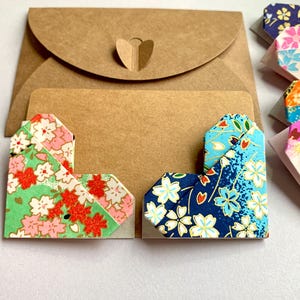 Tarjeta de regalo con 2 marcapáginas de corazón de origami, 2 marcapáginas a elegir, corazón de papel japonés, regalo de cumpleaños o aniversario.