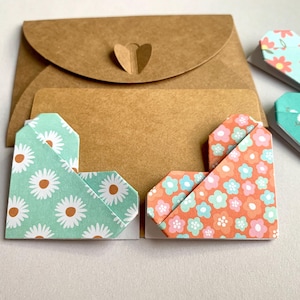 Tarjeta de regalo con 2 marcapáginas de corazones de origami, 2 marcapáginas a elegir, regalo de cumpleaños, regalo de aniversario, para amantes de los libros