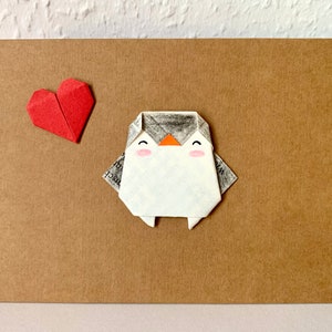 Biglietto origami a forma di pinguino, pinguino con cuore, testo a scelta, biglietto di compleanno, biglietto regalo, biglietto di anniversario, biglietto di auguri, pieghevole