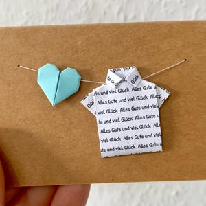 Camisa de origami personalizada com cartão de coração, cor de camisa e coração selecionável, mini cartão de camisa de origami, cartão de nascimento feito à mão, cartão de presente