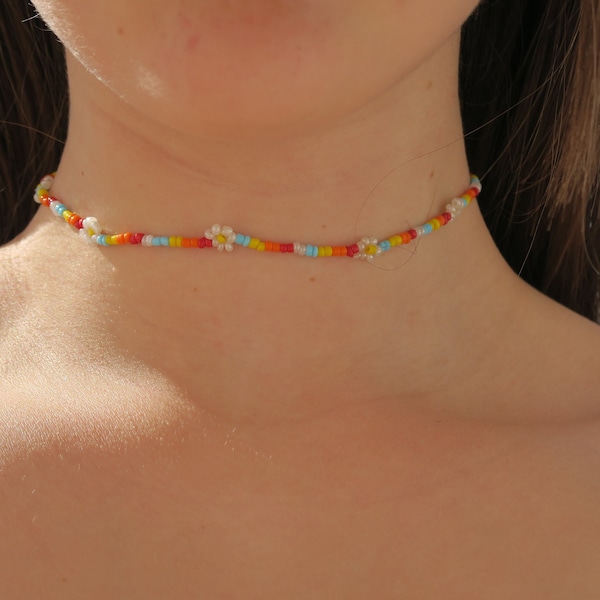 Collar de flor de perlas multicolor