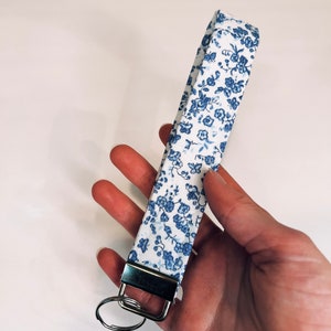 Keychain wristlet Blue floral keychain wristlet key fob wristlet handmade keychain key holder keychain wristlet image 1