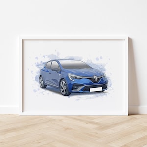 Könnte beinhalten: Gerahmter Druck mit einer Illustration eines blauen Renault Clio. Das Auto ist in einem Aquarellstil vor einem Hintergrund aus blauen Farbspritzern dargestellt. Das Kunstwerk ist in einem weißen Rahmen.