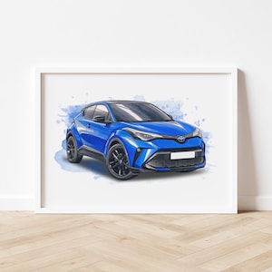 Peut inclure: Une impression d'art numérique encadrée représentant un véhicule crossover Toyota C-HR bleu vif. La voiture est illustrée de manière stylisée avec un effet d'éclaboussure d'aquarelle bleue en arrière-plan, mettant en valeur ses roues noires.