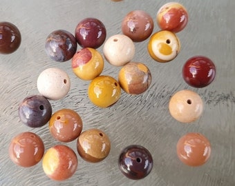 Mouakite beads round, 8 mm, per 10 pieces