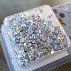 Preciosa chatons, strass steentjes, 4 x 5 gram, crystal AB, roze en paars afbeelding 2