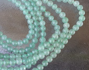 Green aventurine beads 4 mm round, per 40 cm cord