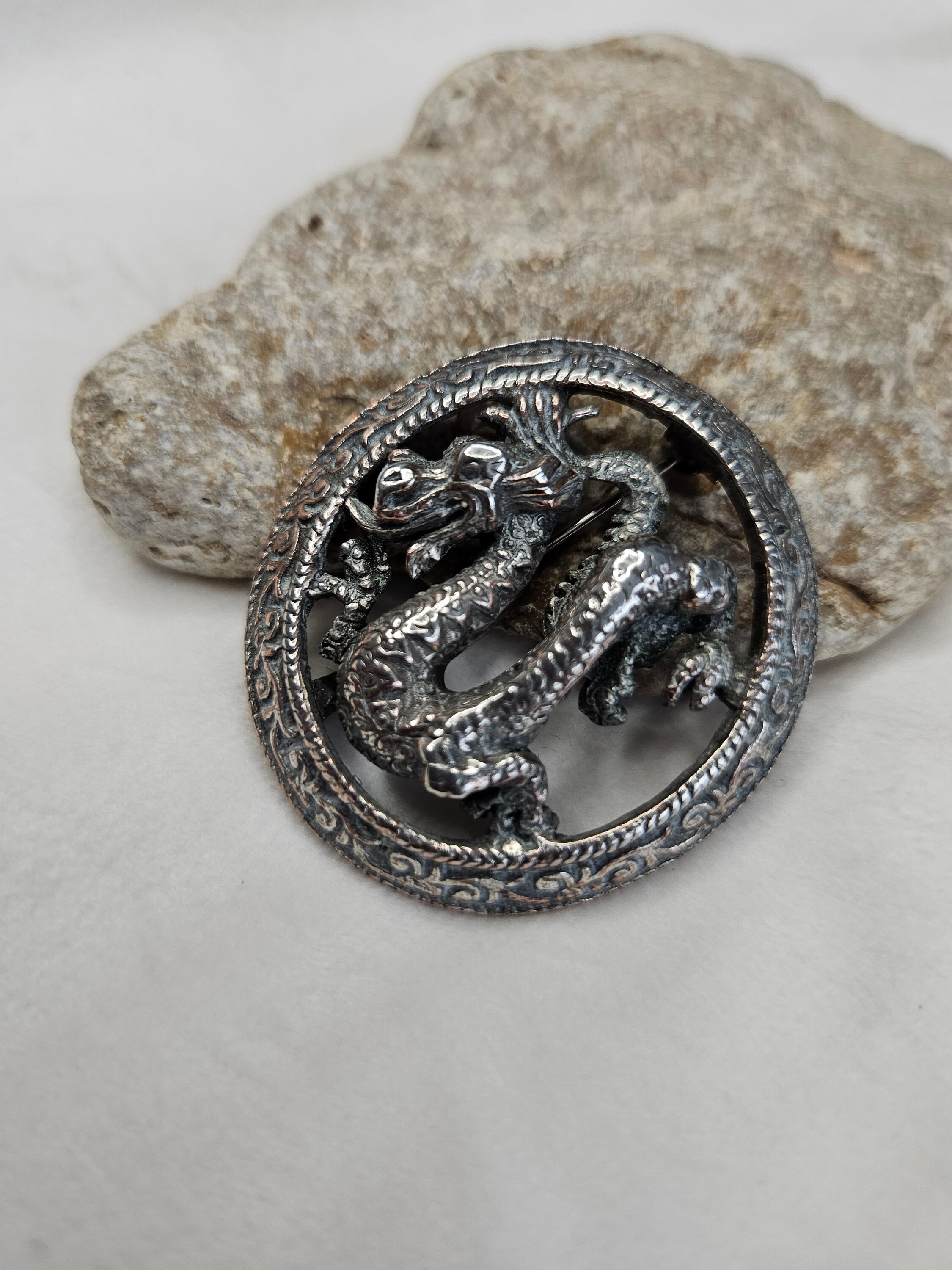 Flying Dragon Brooch Pin For Women And Girls Unique Cartoon - Temu