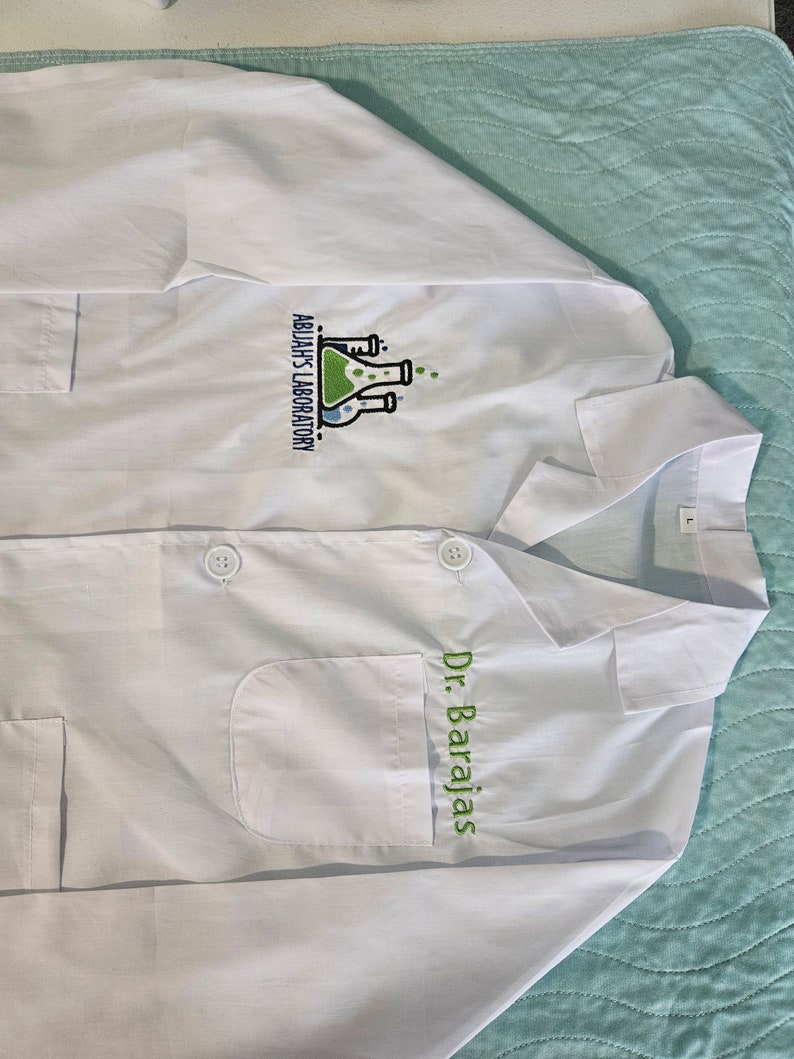 Toddler/Kids' custom lab coat, embroidered personalized kids lab coat, kids doctor coat, embroidered image 7