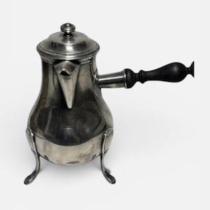 Antique Silver-Plated Coffee Pot – Vintage Elegant Tableware – Collectible Serveware