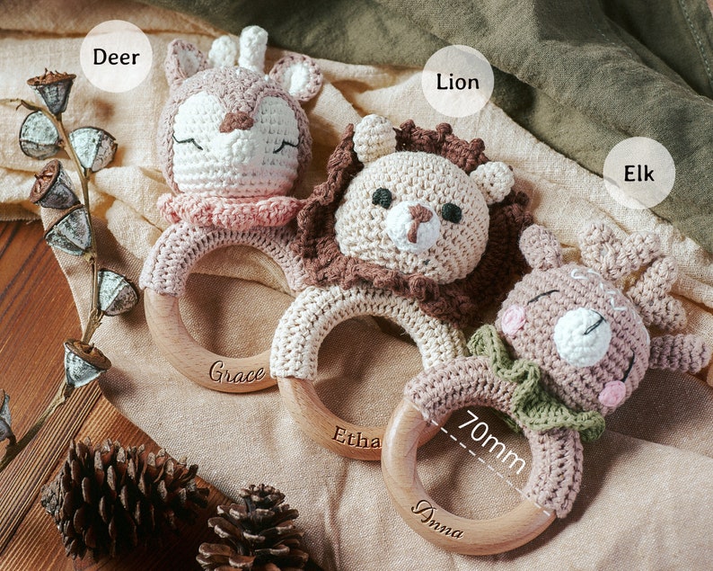 Personalized Animal Crochet Rattle, Custom Baby Shower Gift, Wooden Rattle Ring with Engraved Baby Name, Newborn Gift, Gift for Nephew Niece zdjęcie 8