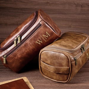 Trousse de toilette personnalisée en cuir pour homme, trousse de toilette de voyage personnalisée, cadeau de garçon d'honneur, meilleur organisateur de toilettage pour homme, accessoire en cuir