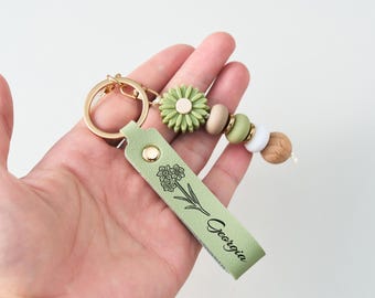Porte-clés fleurs en perles personnalisées, porte-clés personnalisé à breloques marguerites, cadeau fait main pour elle, remerciement d'un enseignant ou cadeau d'anniversaire
